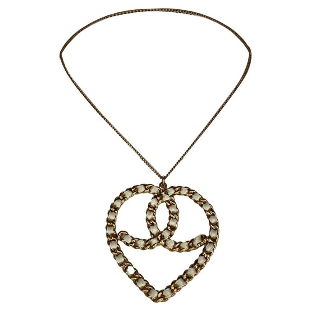 Chanel Intertwined Heart Shaped Necklace in Gold Metal